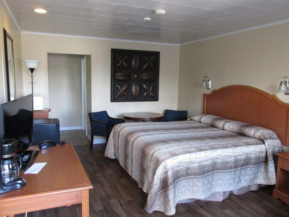 Berry'S Motel Truro Eksteriør billede